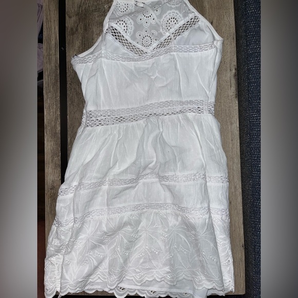 White Abercrombie Dress - Picture 6 of 6